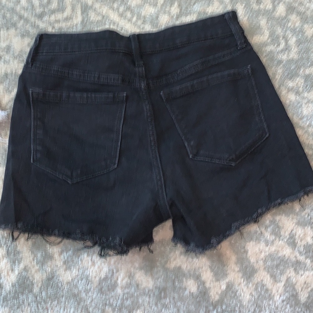 Blk Old Navy denim shorts eight button fly and raw hem